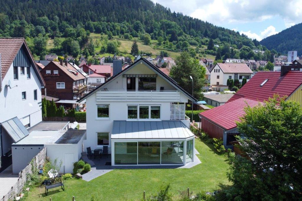Ferienwohnung Am Enzufer Mit Balkon In Bad Wildbad Im Schwarzwald Экстерьер фото